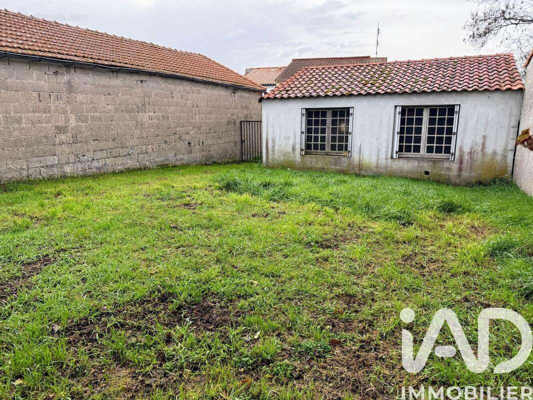 Photo 8 - Maison à VENANSAULT