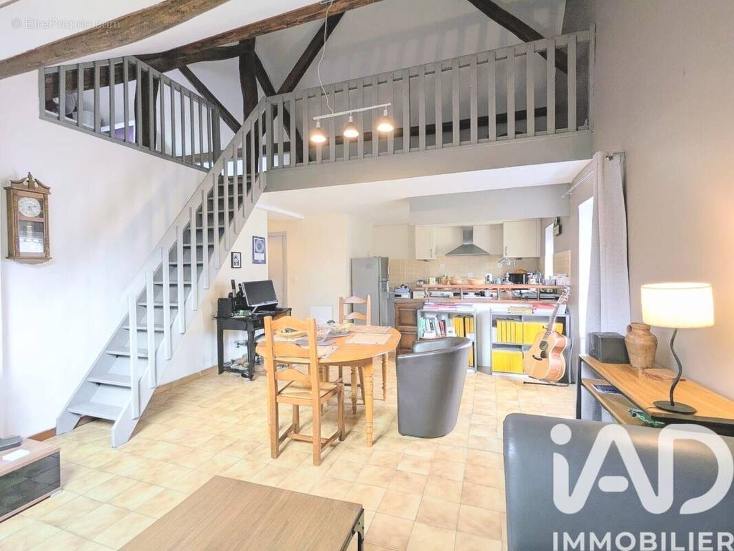 Photo 1 - Appartement à LIVERDY-EN-BRIE