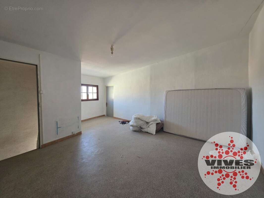 Vigneronne rénovée : 102 m² habitables, 250 m² utiles ! Garage 84 m² & Parking privatif devant la terrasse - photo 11