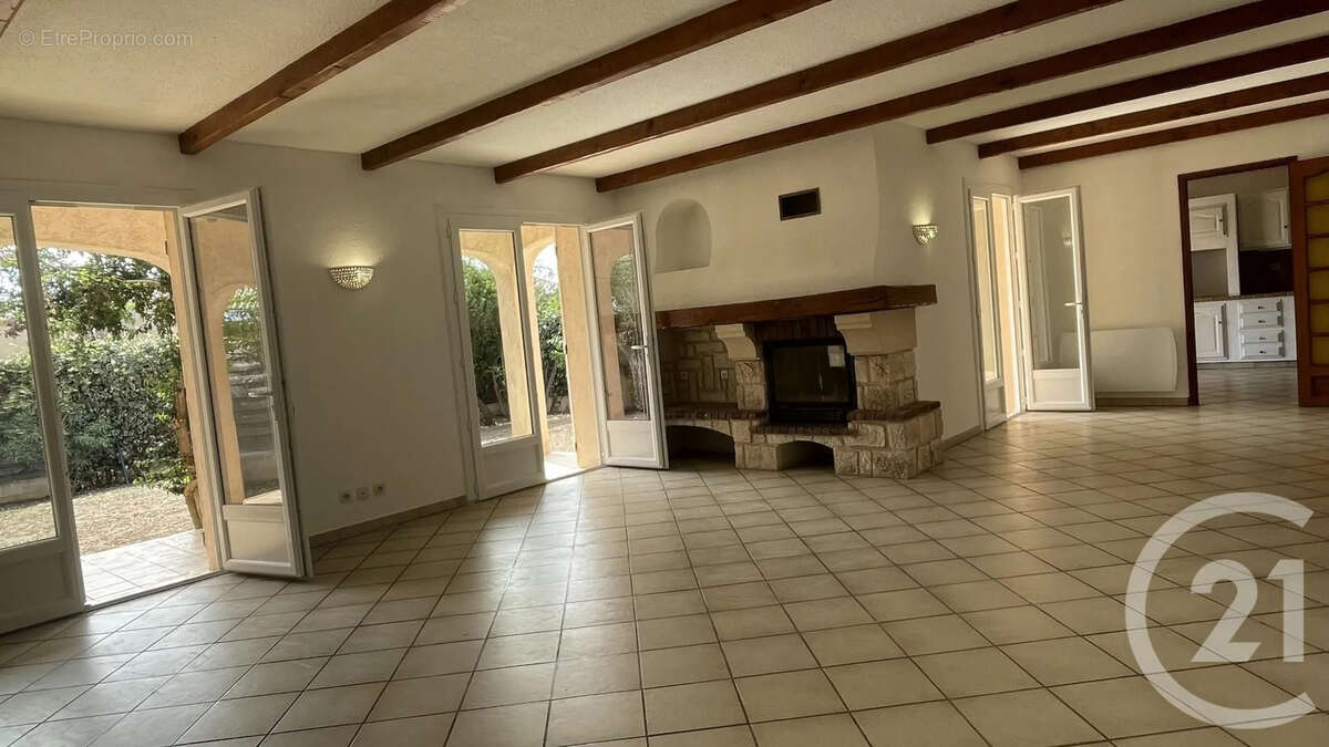 Maison 155 m² à Sanary-Sur-Mer  - photo 2