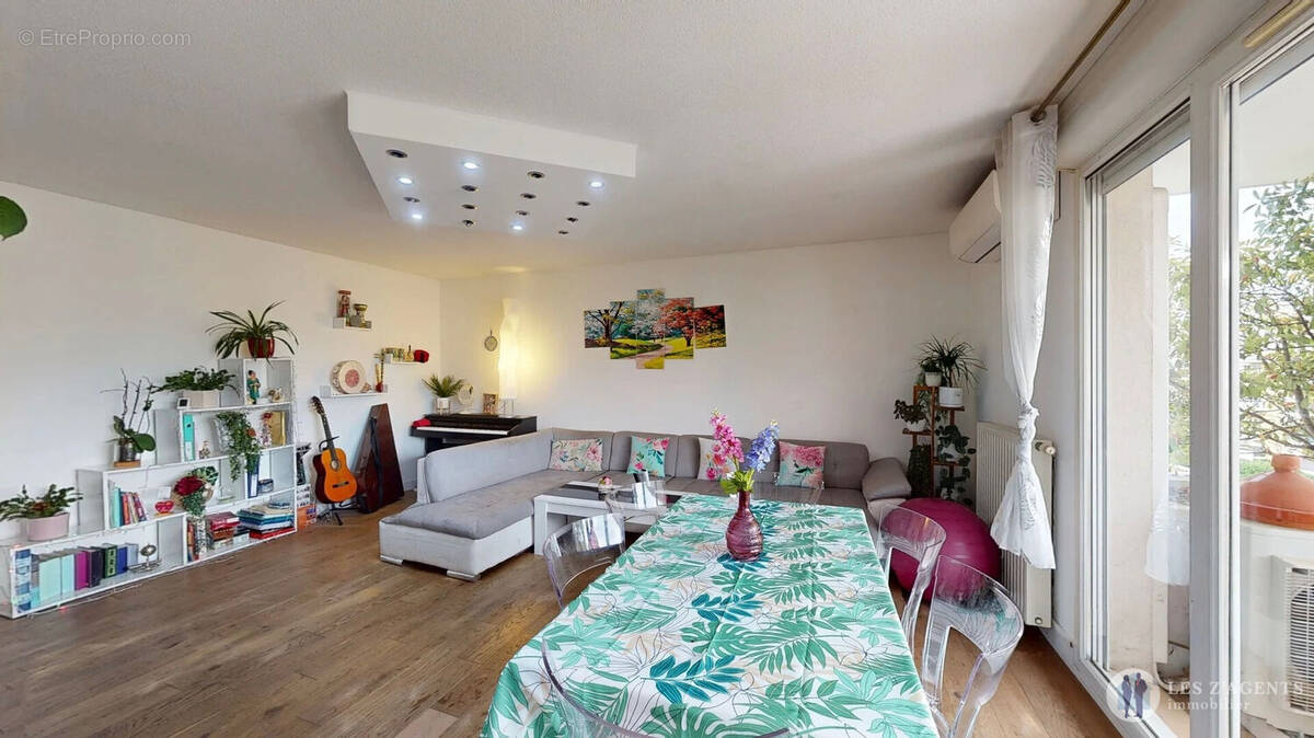 Appartement à ECHIROLLES