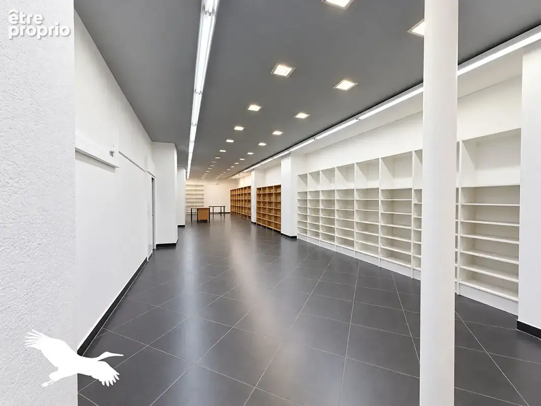 A VENDRE - Marseille 13001, Murs commerciaux de 57m² libre de toutes occupations. 12% de rentabilité possible - photo 4