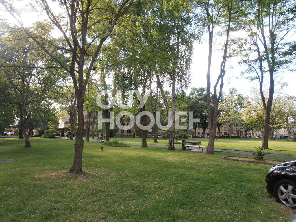 Appartement à CLICHY-SOUS-BOIS