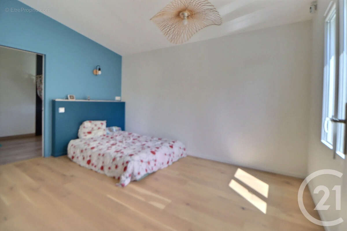 Maison 105 m² à Aulnay-Sous-Bois  - photo 5