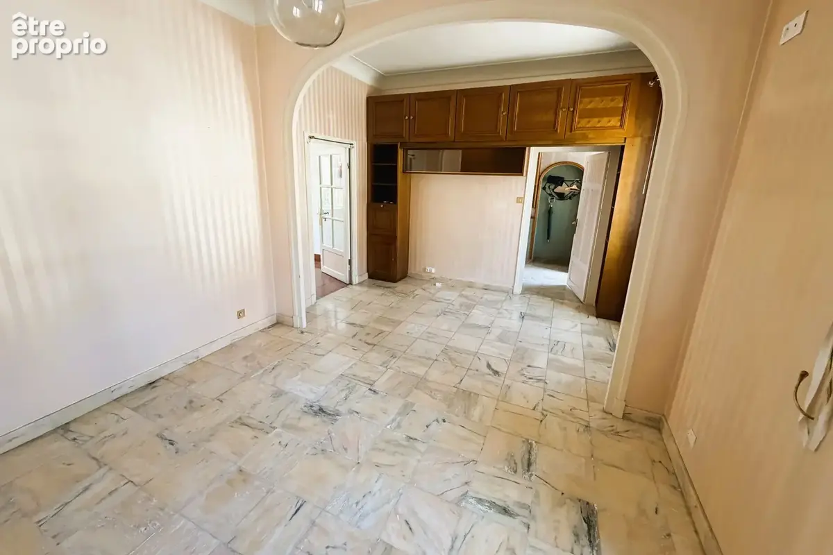Grande maison de bourg avec nombreuses dépendances   Idéal investisseurs - photo 10