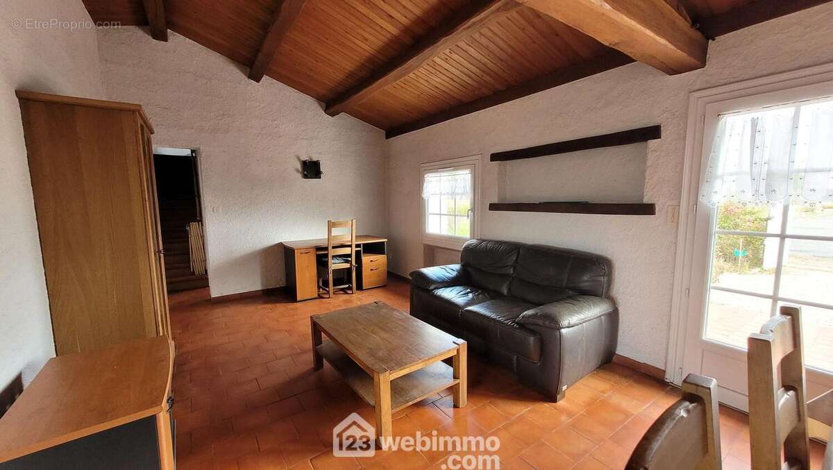 Maison 93 m² à Longeville-Sur-Mer  - photo 4