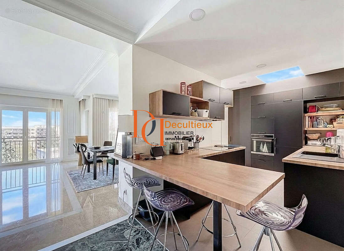 Appartement à LYON-8E