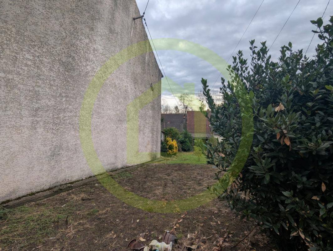 Maison à SAINT-BONNET-EN-BRESSE