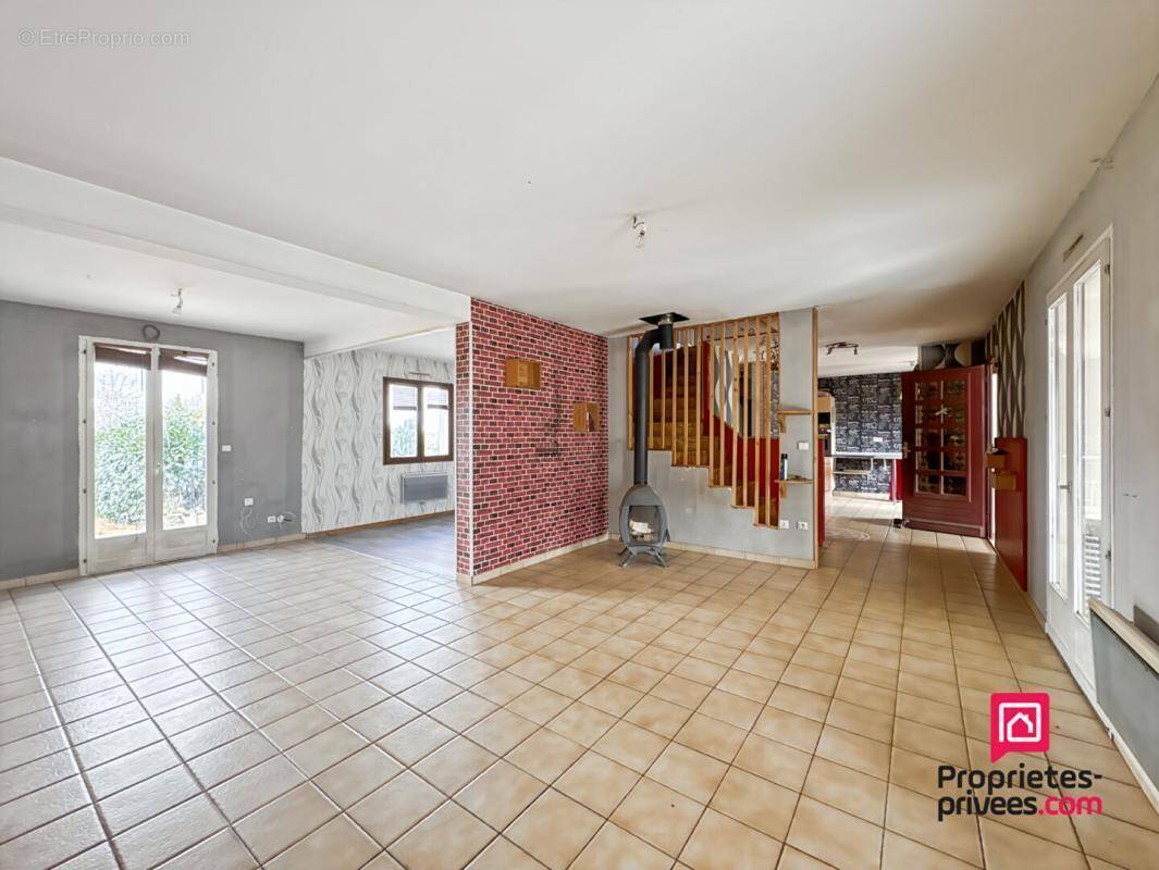 Maison à PRECY-SOUS-THIL