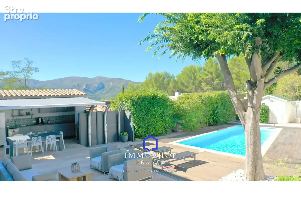 Villa 200m2 T5 - La Salette 13011 Marseille - photo 2