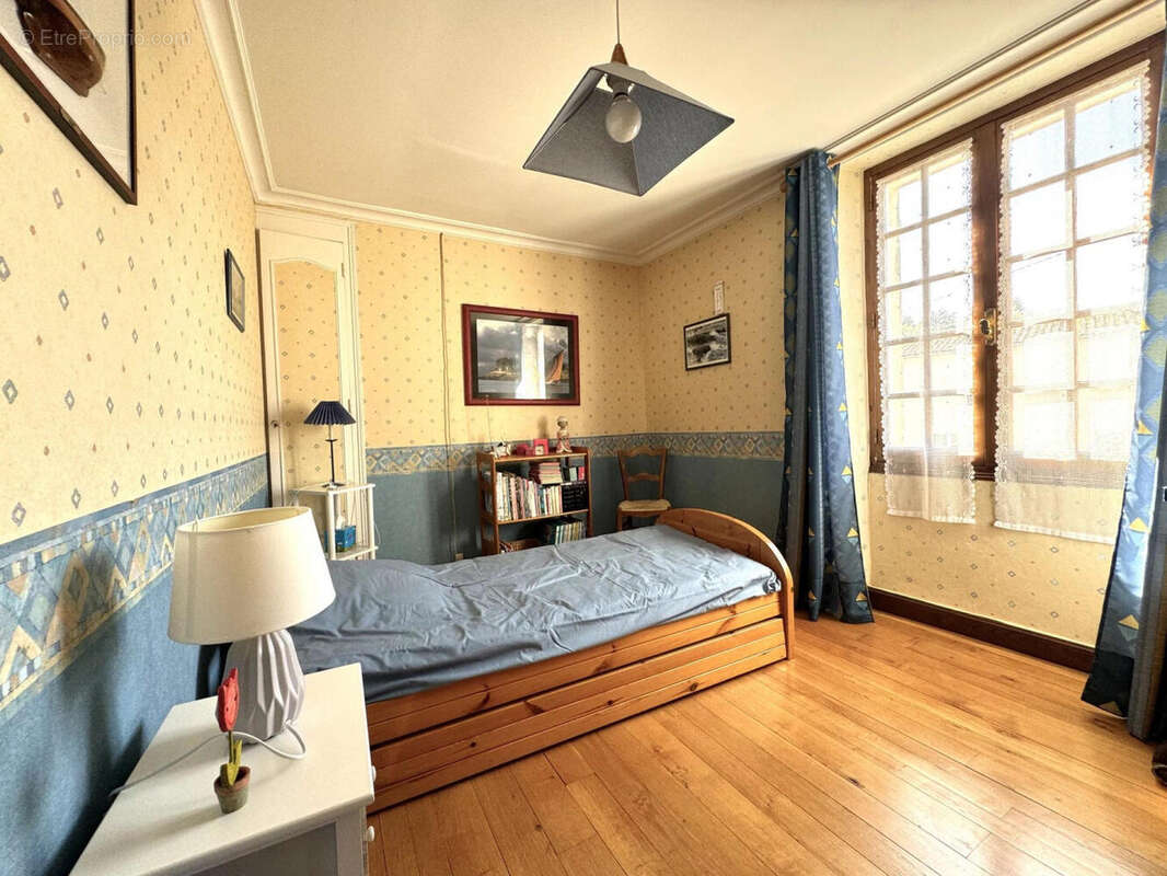 CHAMBRE - Maison à LIZANT