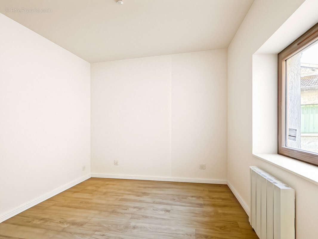 Appartement à ALBIGNY-SUR-SAONE