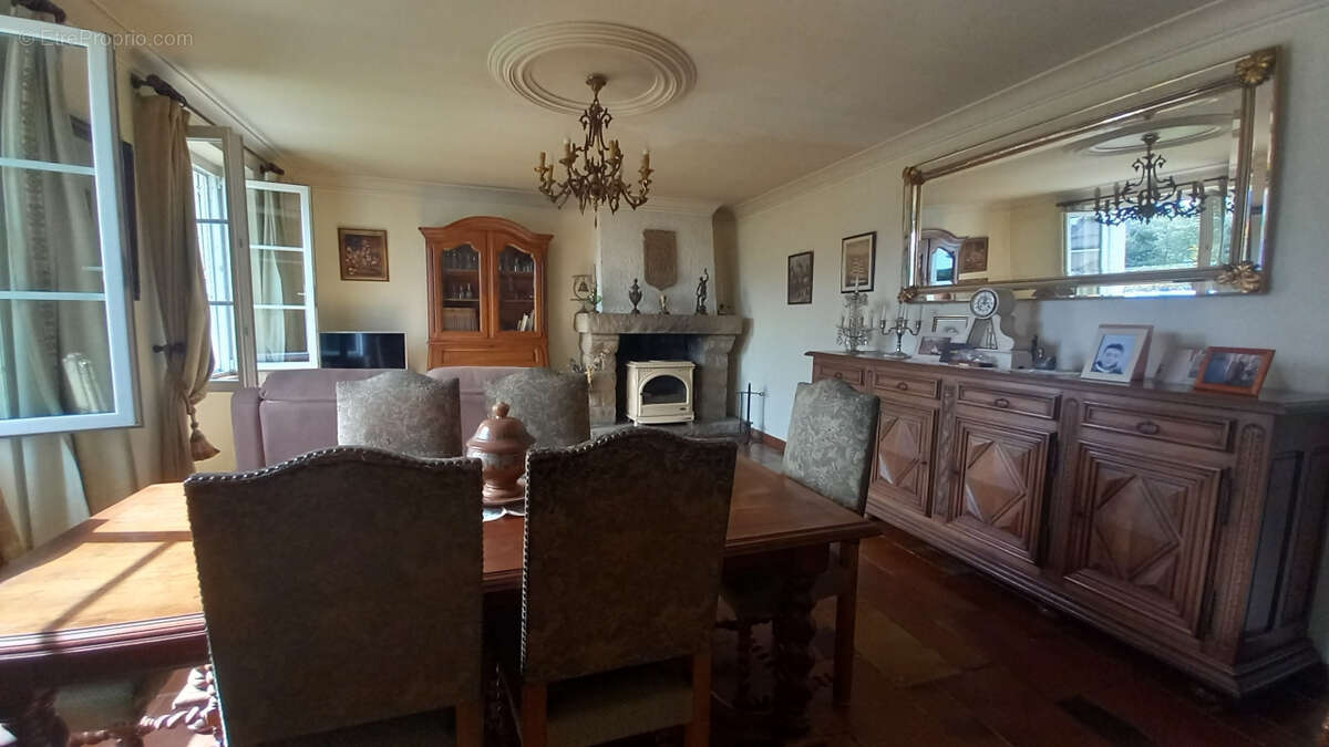 Maison à PLOURIVO