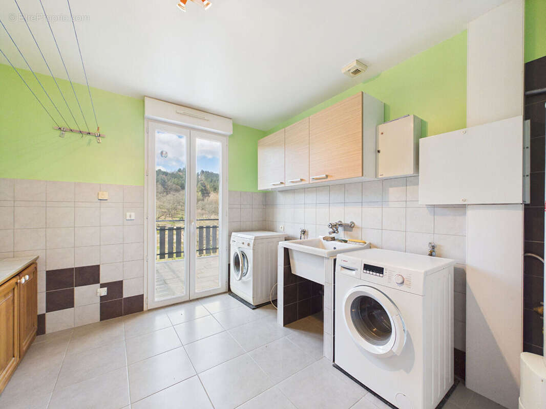 Maison à VERNOUX-EN-VIVARAIS