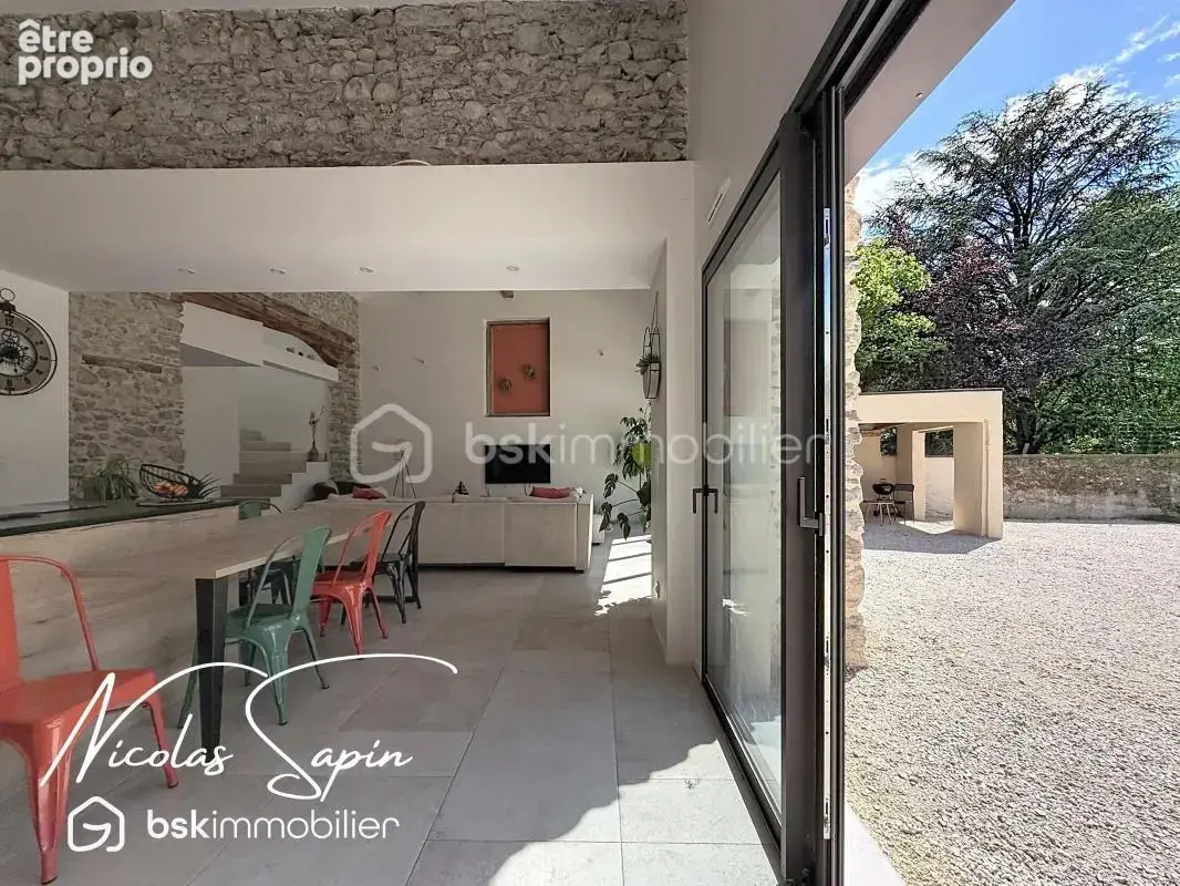 Maison entièrement rénovée de 167m2 - photo 2