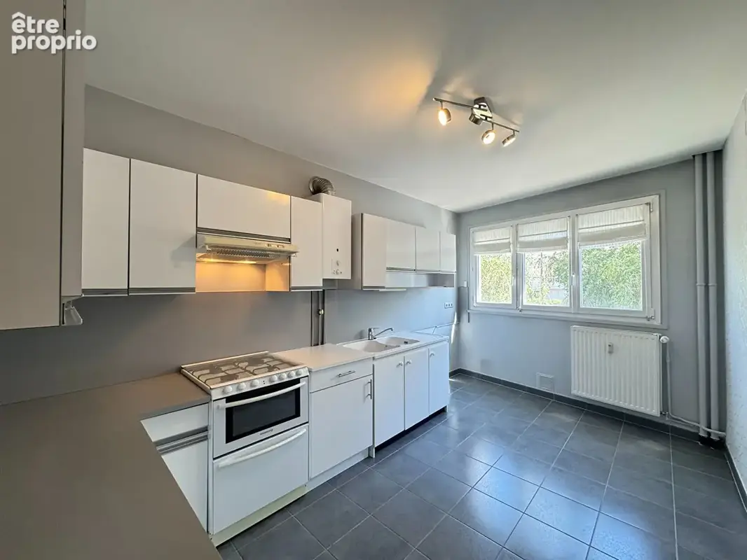 Appartement Reims 4 pièces avec Balcon - 92.74 m2 BOULINGRIN - photo 3