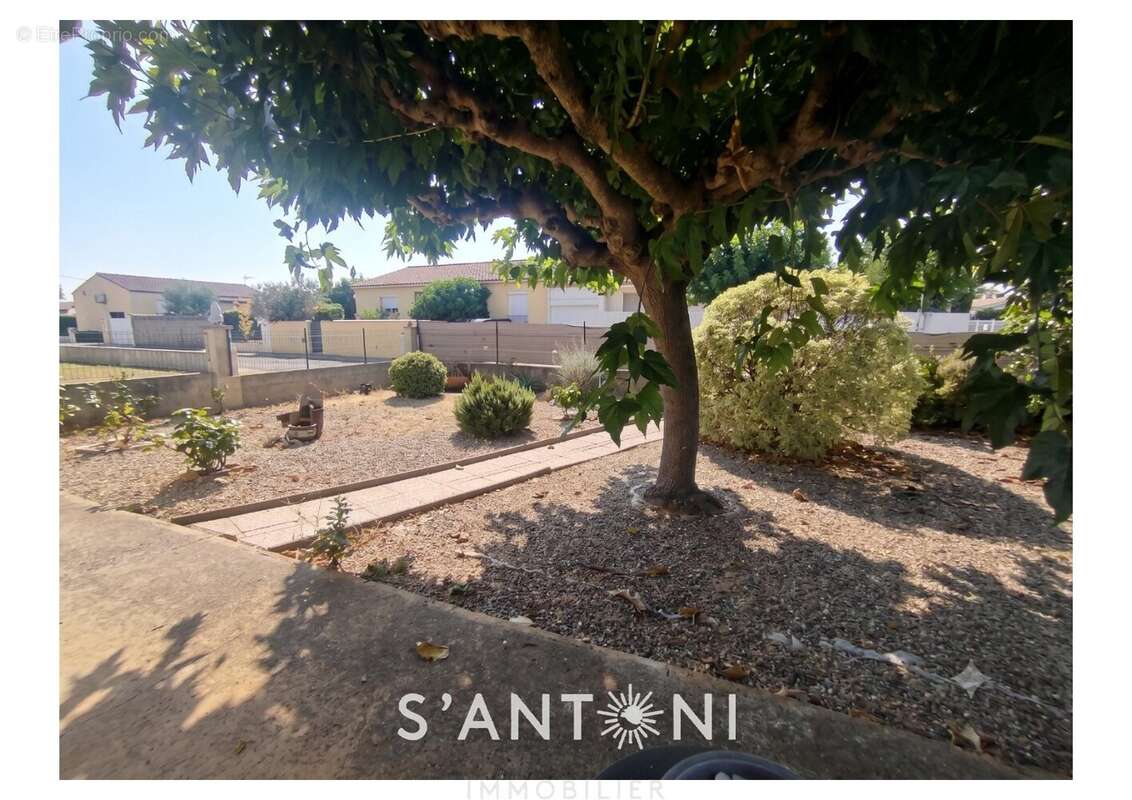 À vendre  Villa de plain-pied avec jardin arboré à Bassan (34290) - photo 2