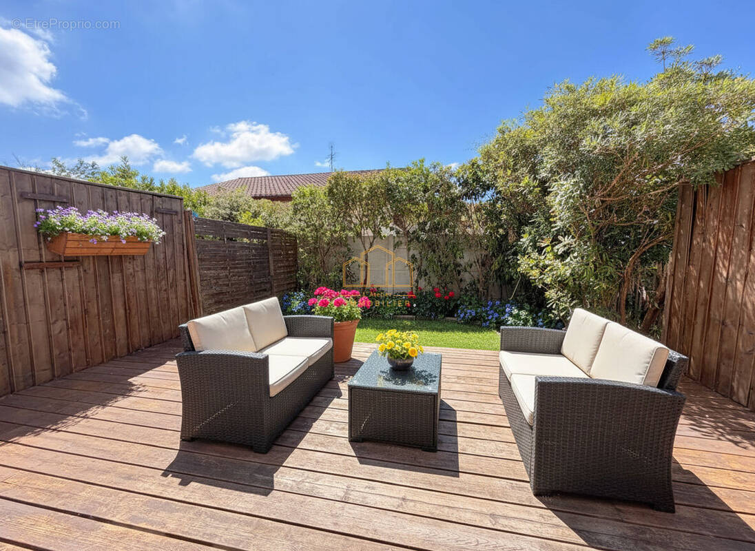 Maison T5 en duplex avec garage et jardinet à vendre à Gujan-Mestras - photo 1