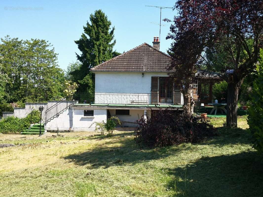 Maison à FERRIERES-EN-GATINAIS