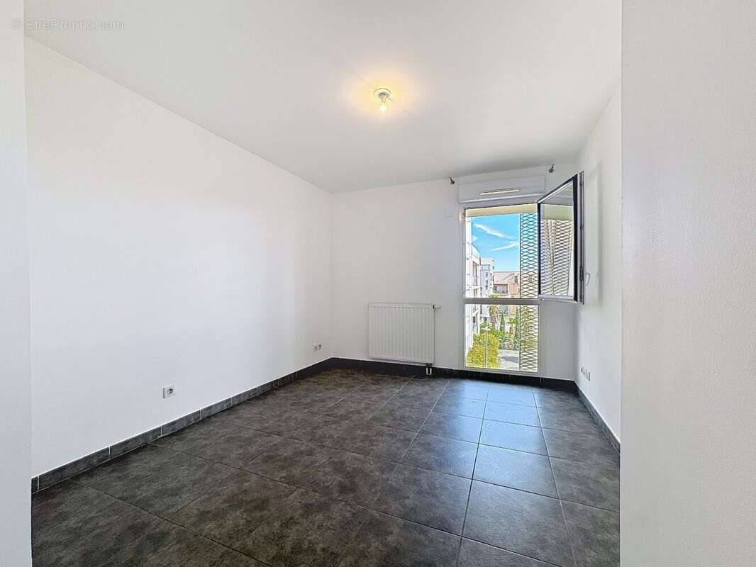 Appartement à JUVIGNAC