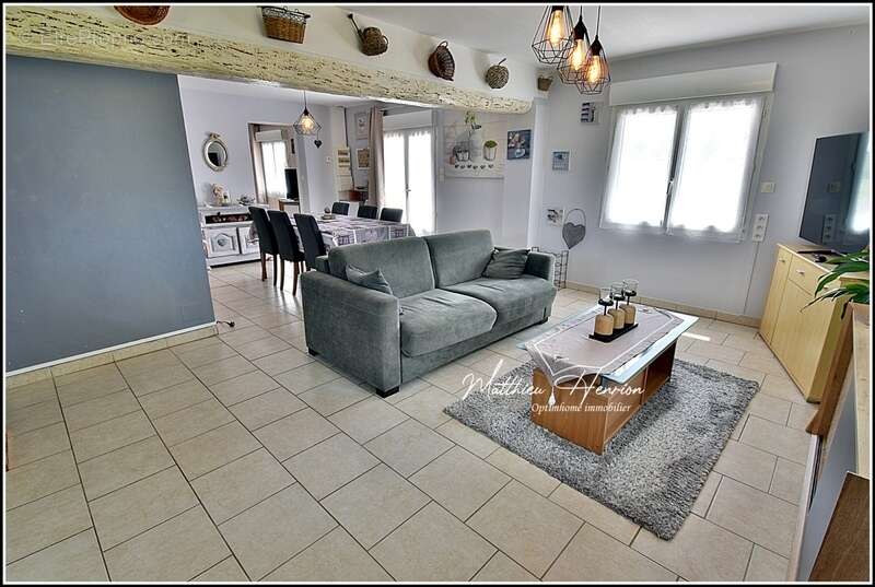 Maison à CLAVILLE
