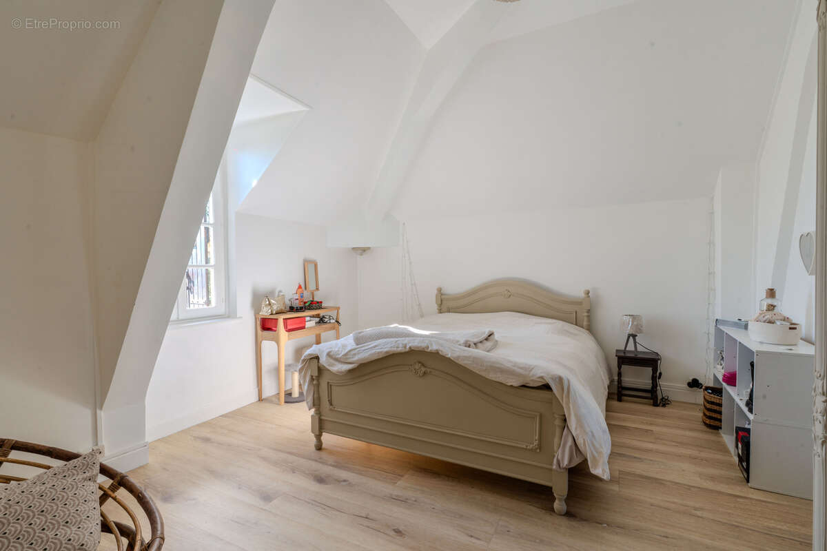 Propriété 5ha   4 maisons   piscine   tennis   idéal gîtes - photo 10