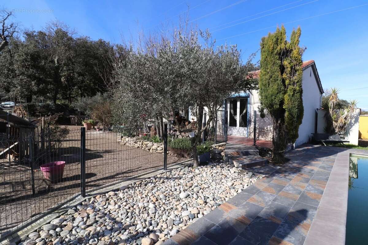 Maison à SAINT-PRIVAT-DES-VIEUX