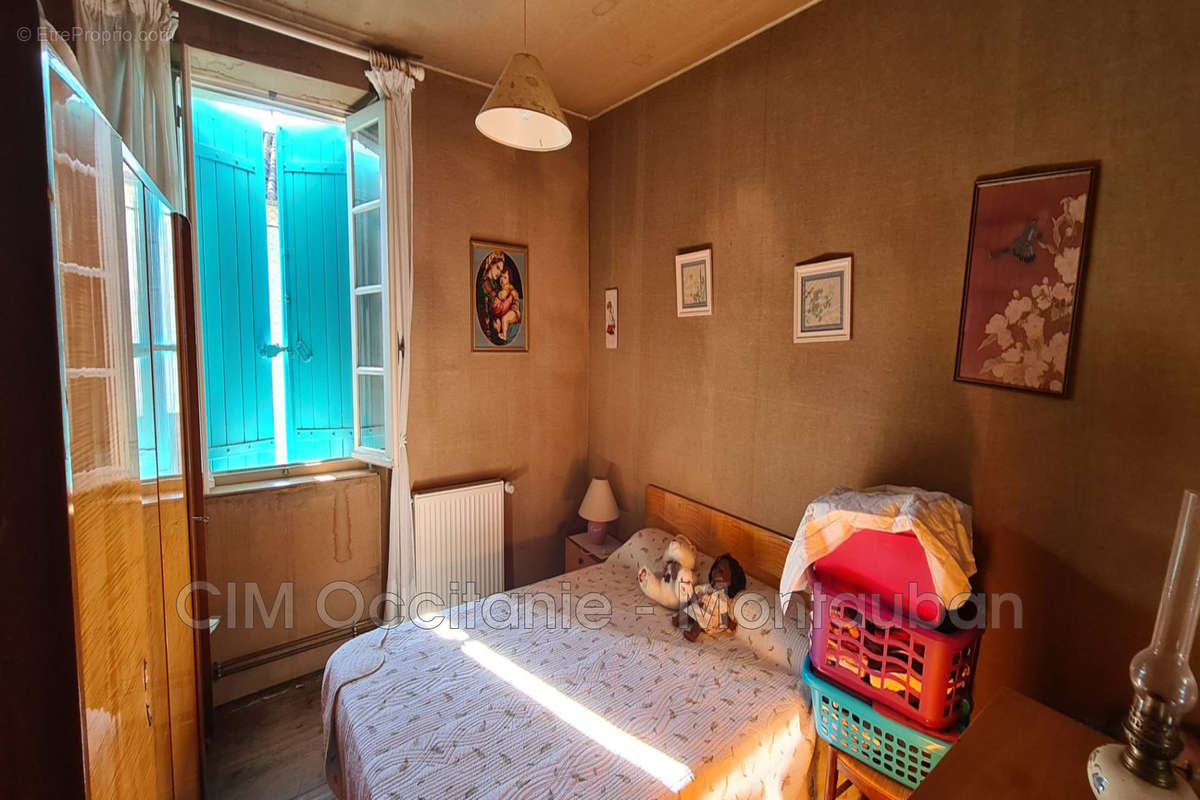 Maison à CASTELSAGRAT