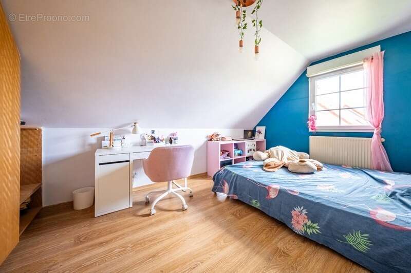 Maison à BRETENIERE