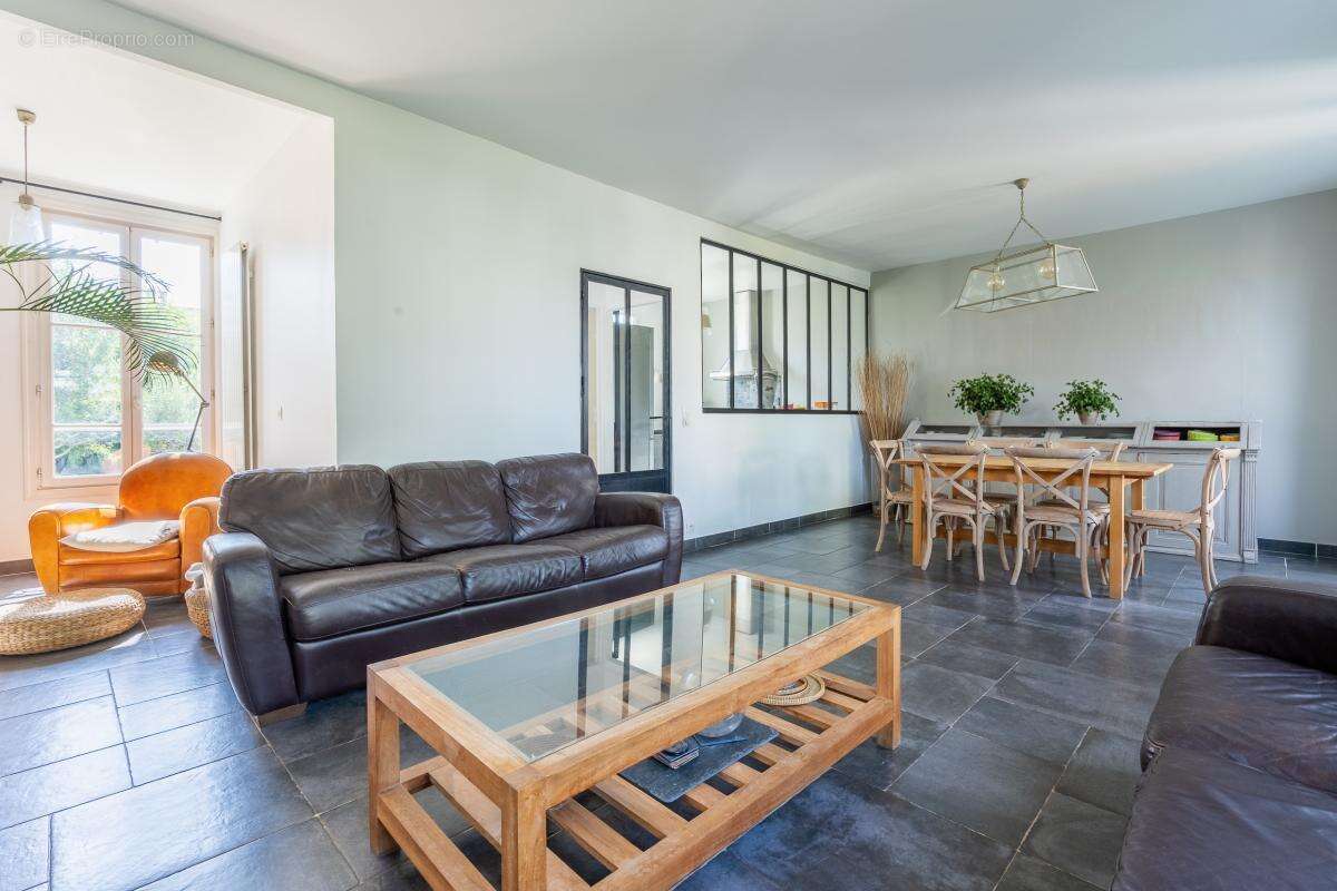 Maison à LE PERREUX-SUR-MARNE