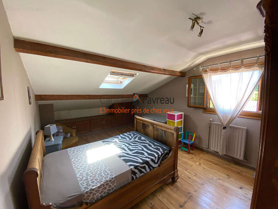 Maison à VILLENEUVE-LE-ROI