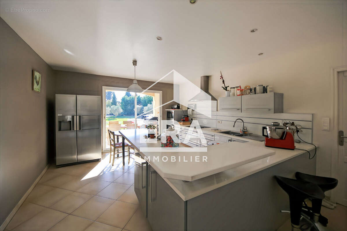 Maison 250m² à eyragues - photo 6