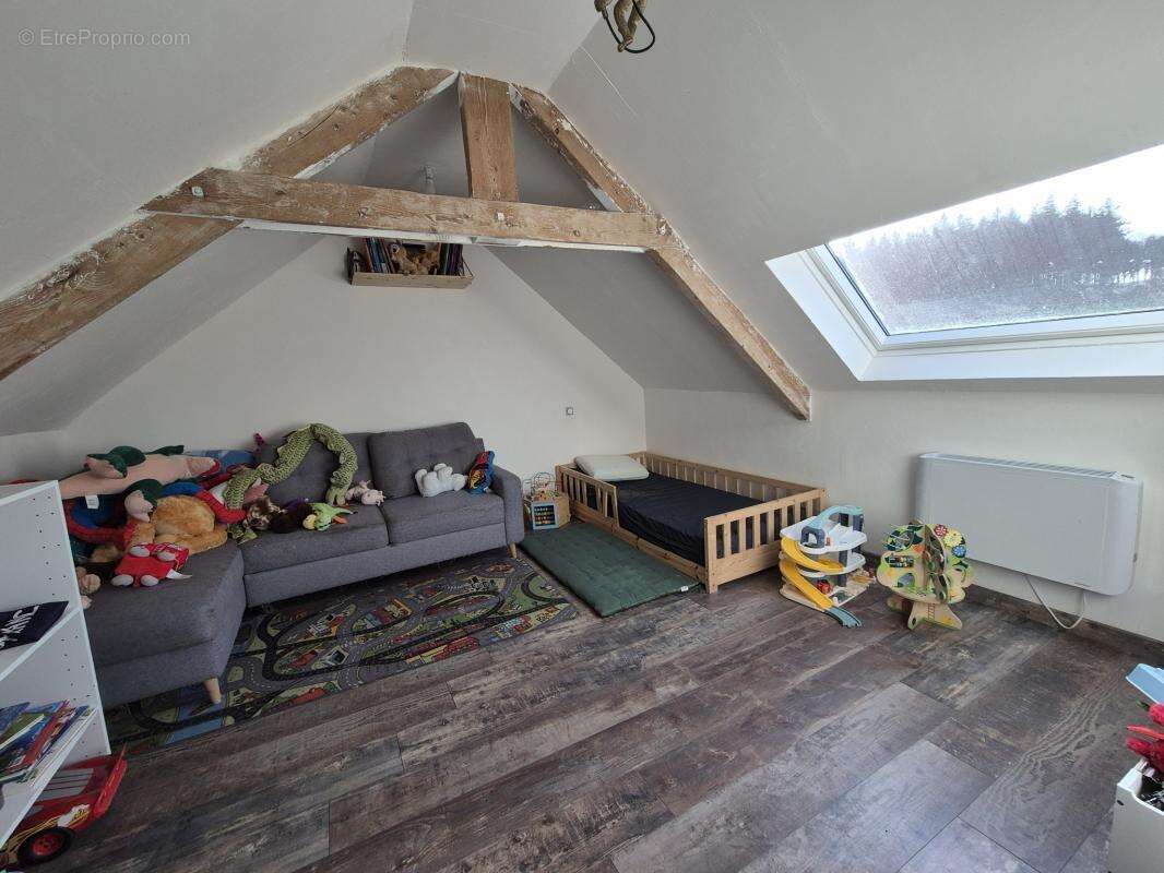 Maison à PLUSSULIEN