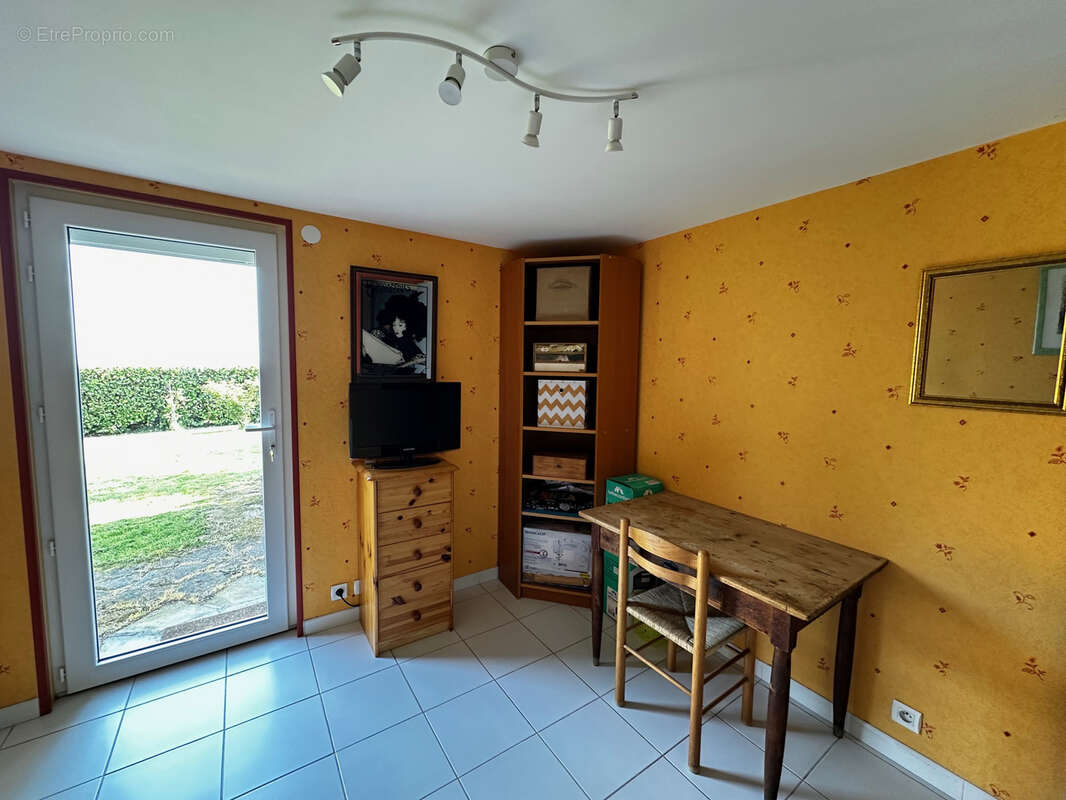 Maison à AMBIERLE