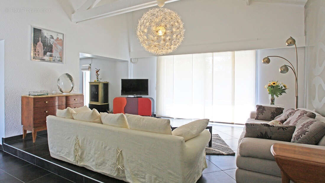 Maison à LAROQUE-TIMBAUT