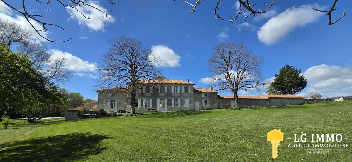 Maison à SAINT-FORT-SUR-GIRONDE