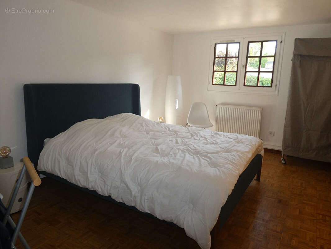 Maison à CORMEILLES