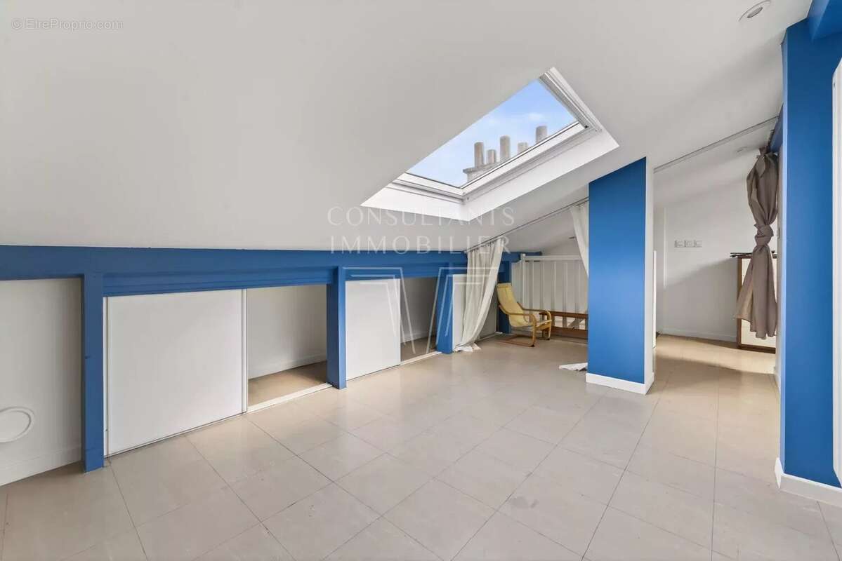 Appartement à LEVALLOIS-PERRET