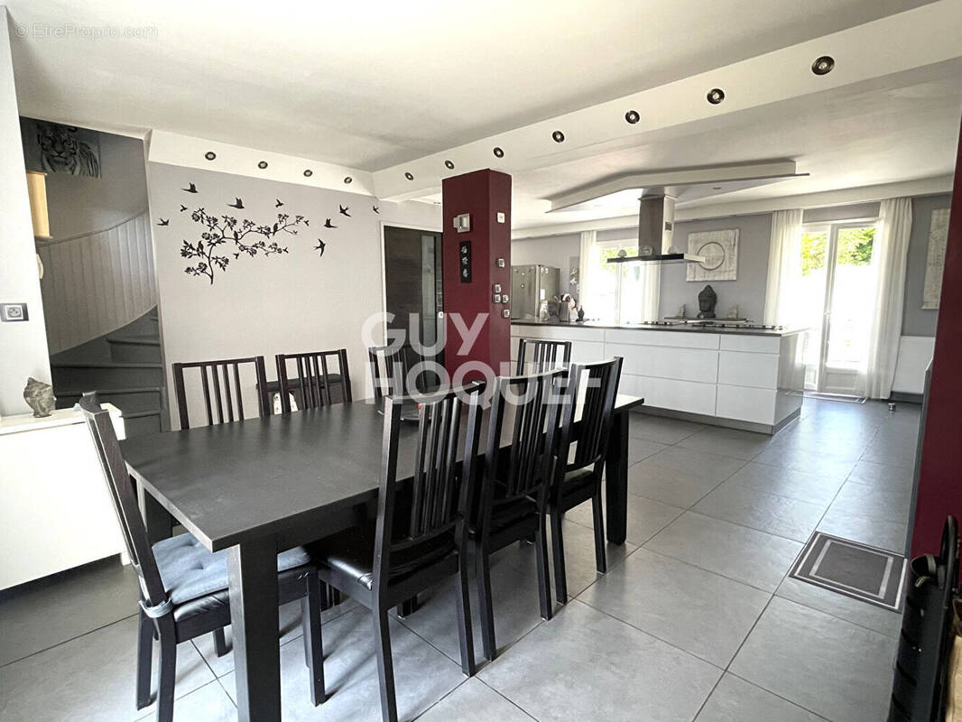 Maison à MORSANG-SUR-SEINE