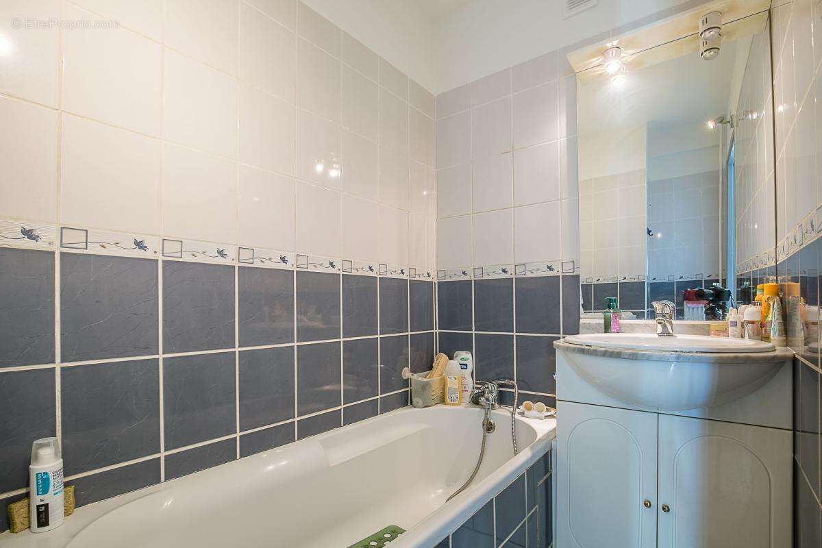 Appartement à MARSEILLE-15E