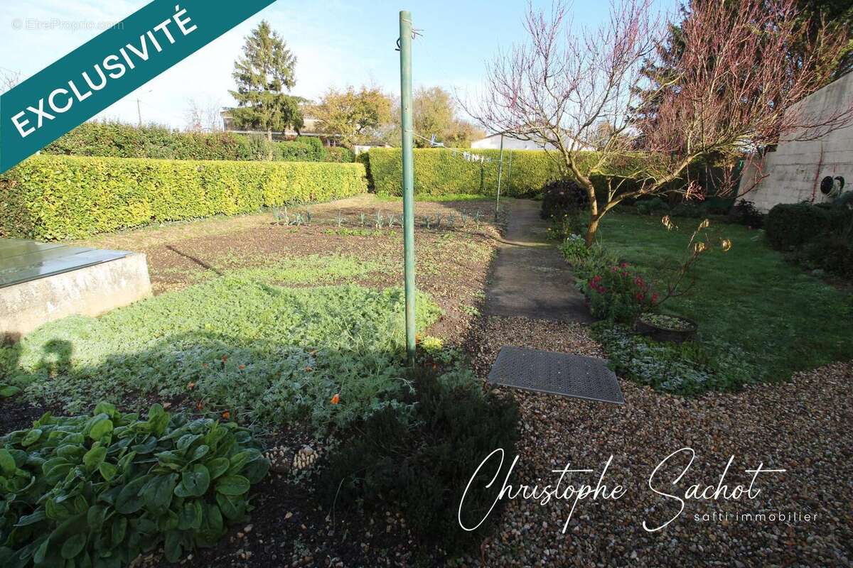 Photo 3 - Terrain à BEAUVOIR-SUR-NIORT