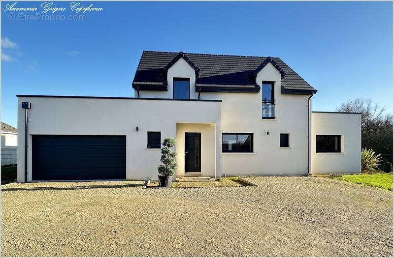 Maison à SAINT-ARNOULT-DES-BOIS