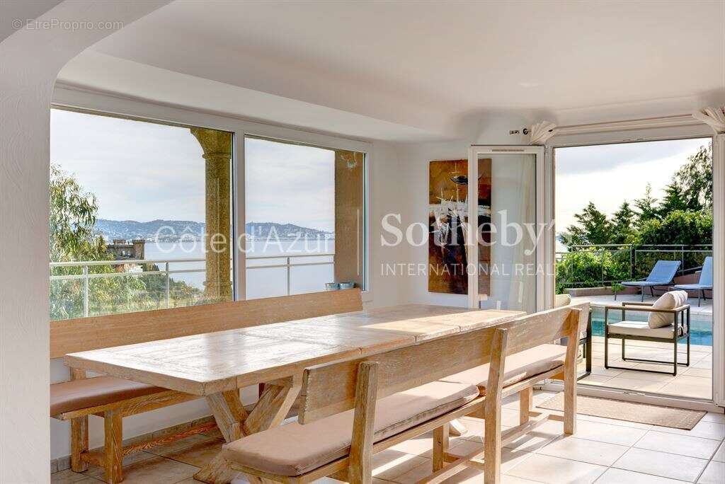 Maison à THEOULE-SUR-MER