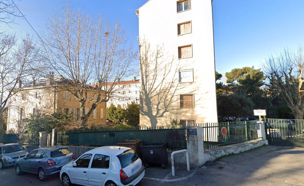 Appartement à MARSEILLE-15E