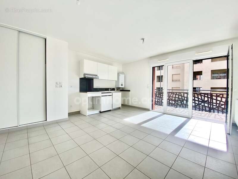 Appartement T3 ultra lumineux avec balcon - Garage fermé - Place de stationnement privative - photo 14