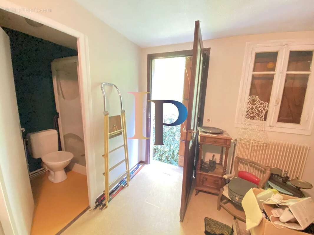 Maison à CHATEAUNEUF