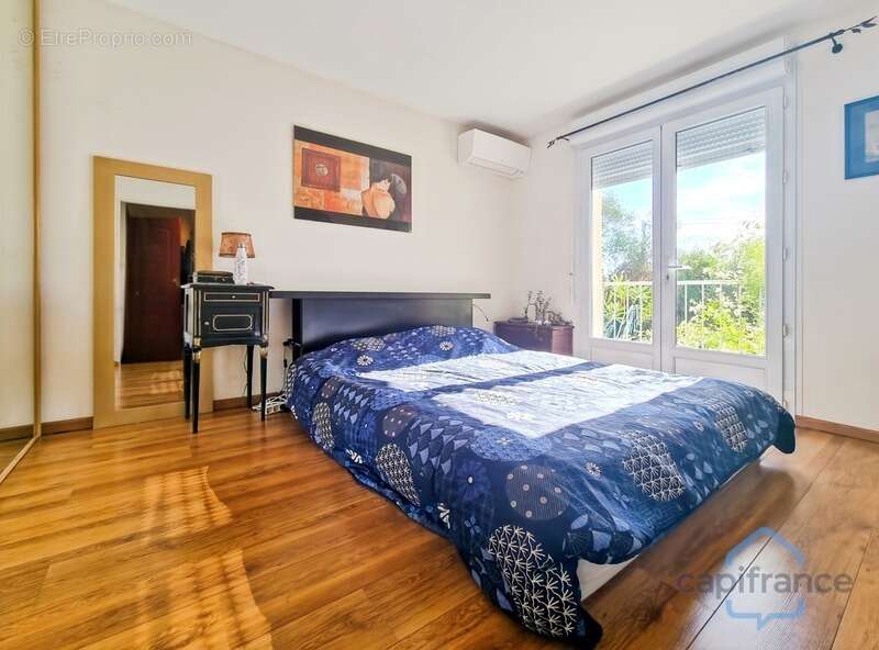 Maison à SAINT-BAUZILLE-DE-MONTMEL