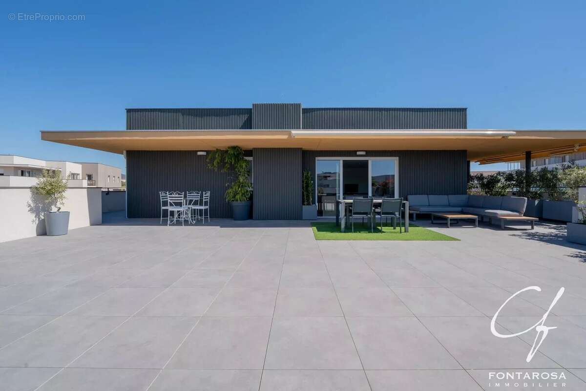 Appartement à FREJUS