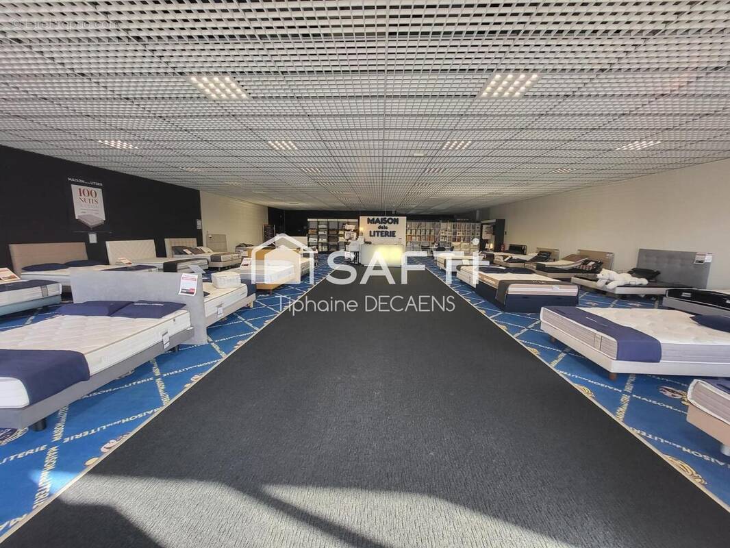 Photo 1 - Commerce à SAUMUR