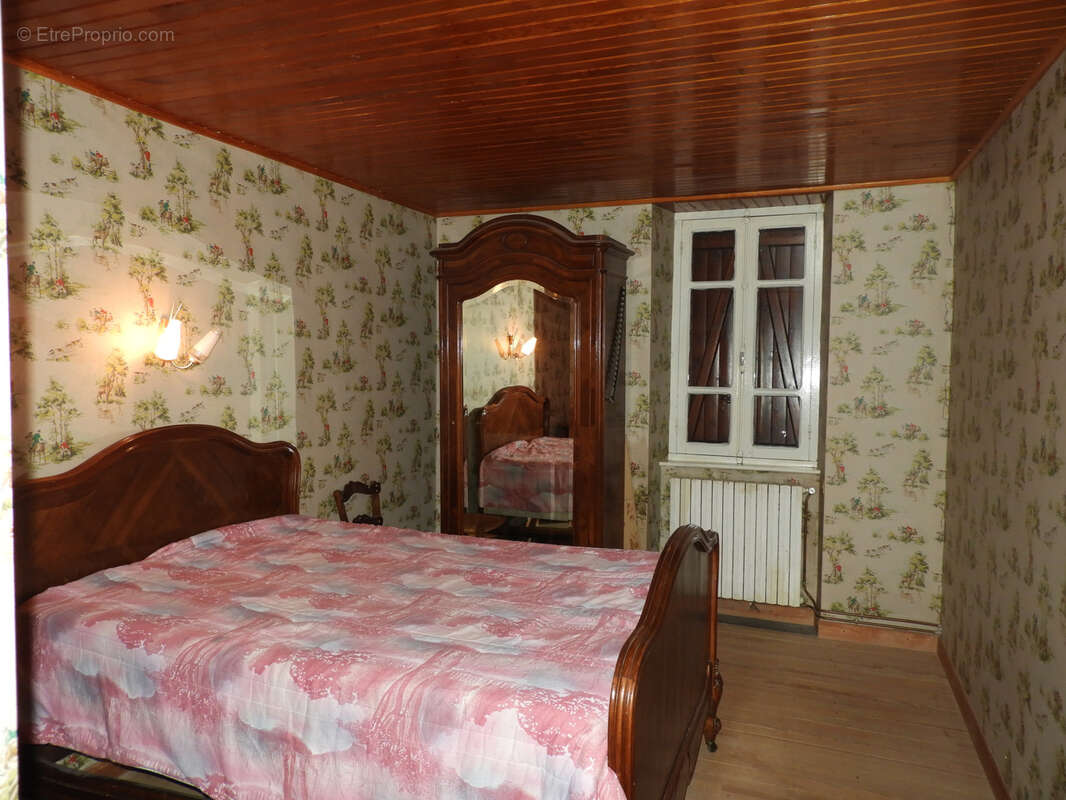 Maison à PREVINQUIERES